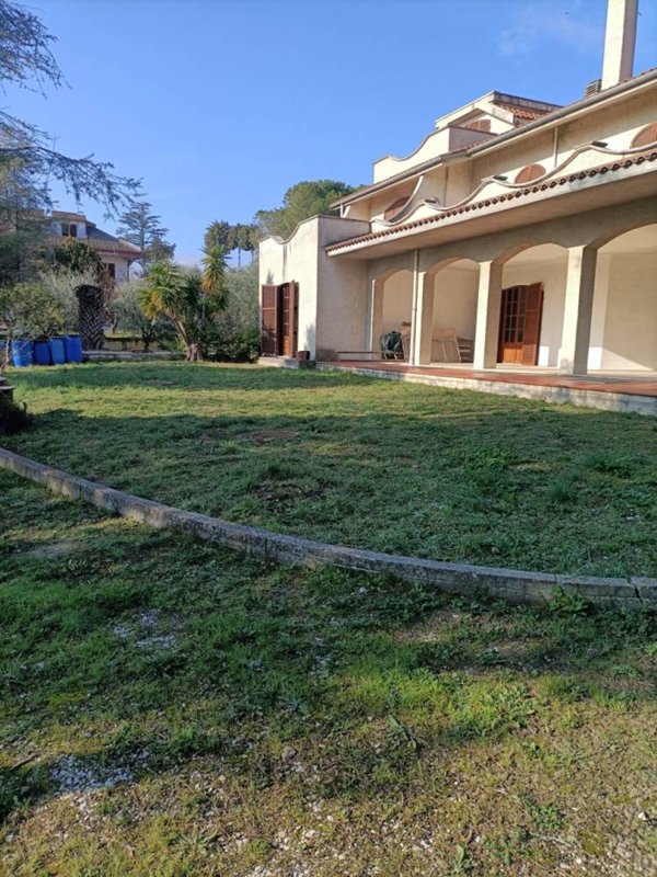 casa indipendente in vendita a Monteprandone in zona Centobuchi