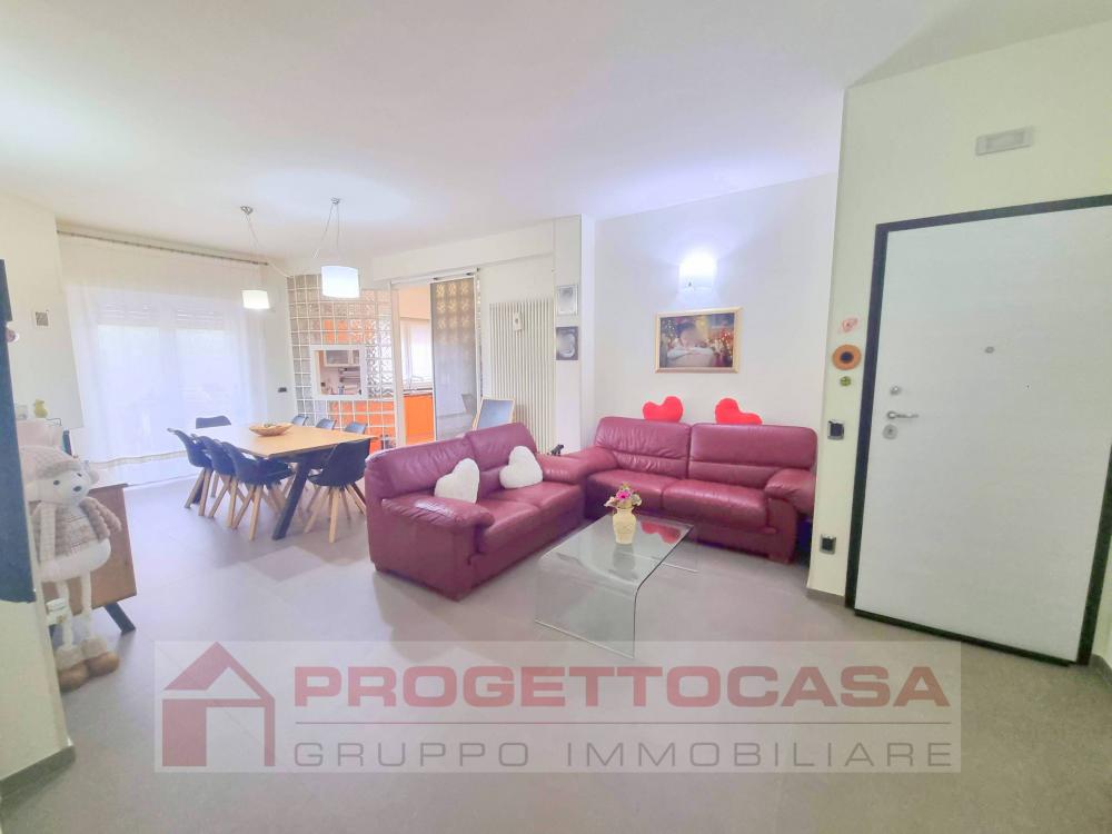 appartamento in vendita a Monteprandone in zona Centobuchi