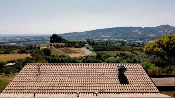 casa indipendente in vendita a Monteprandone in zona Centobuchi