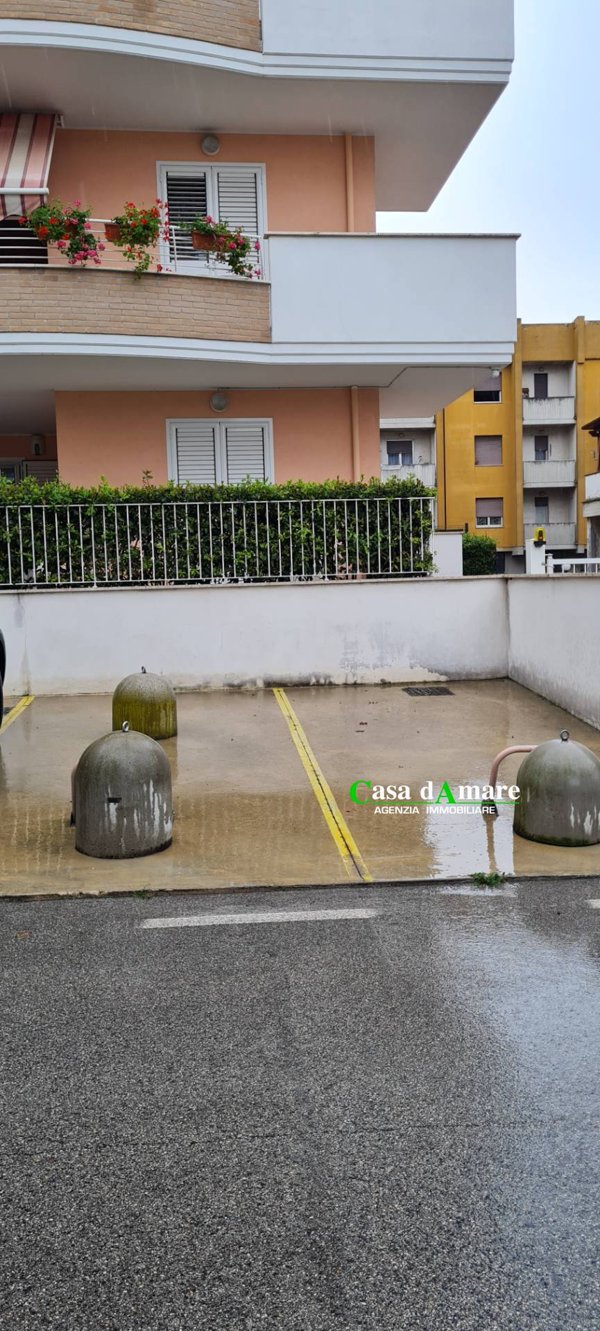 box auto in vendita a Monteprandone in zona Centobuchi