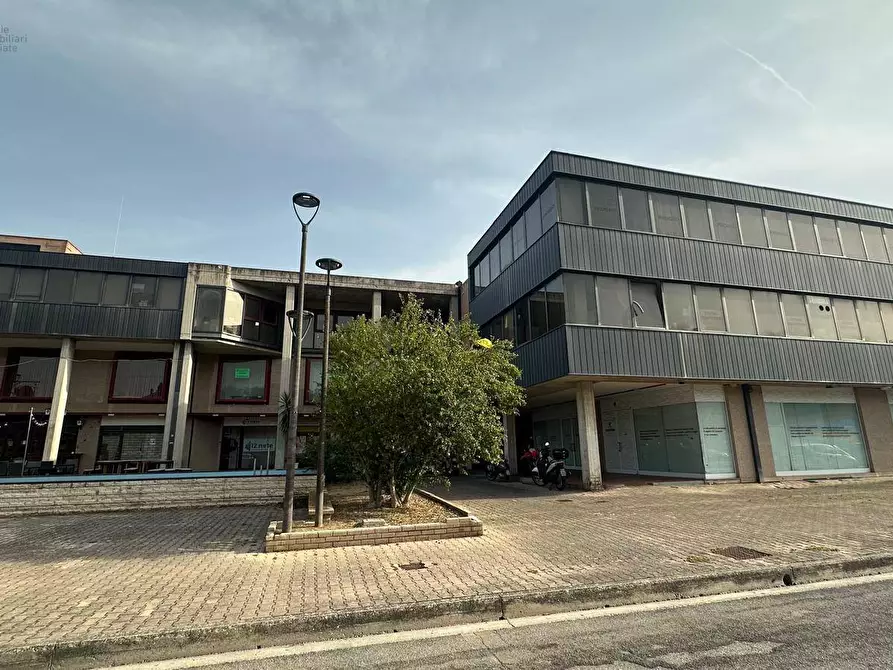 ufficio in vendita a Monteprandone in zona Centobuchi