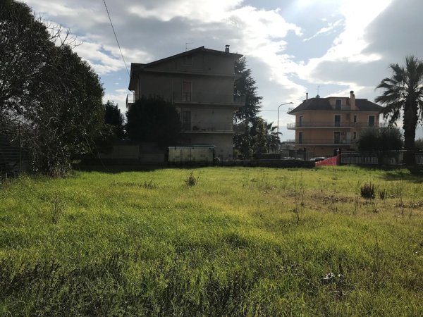 terreno edificabile in vendita a Monteprandone in zona Centobuchi