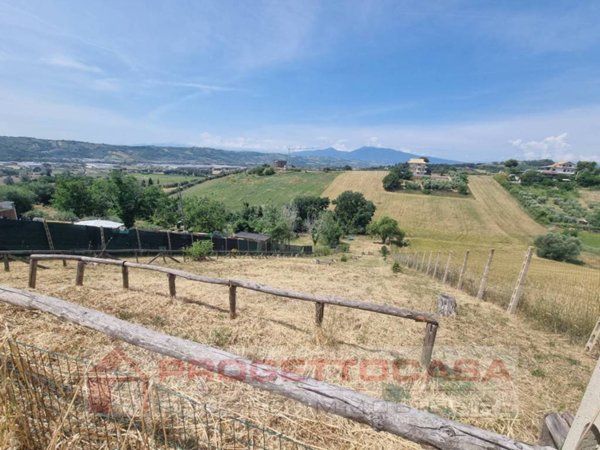 casa indipendente in vendita a Monteprandone