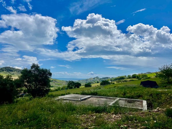 casale in vendita a Monteprandone