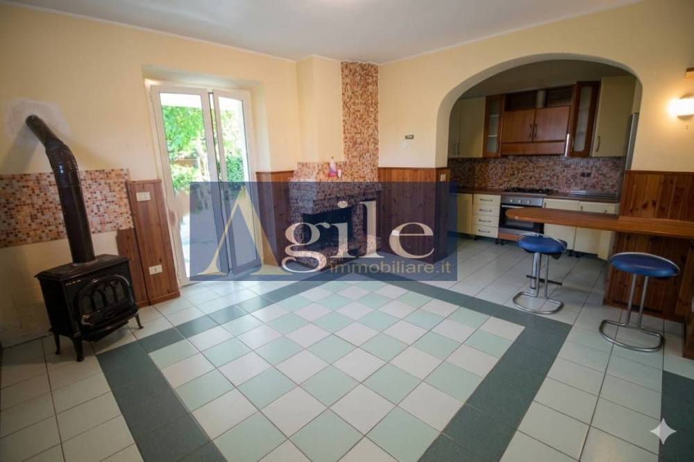 casa indipendente in vendita a Monteprandone in zona Centobuchi