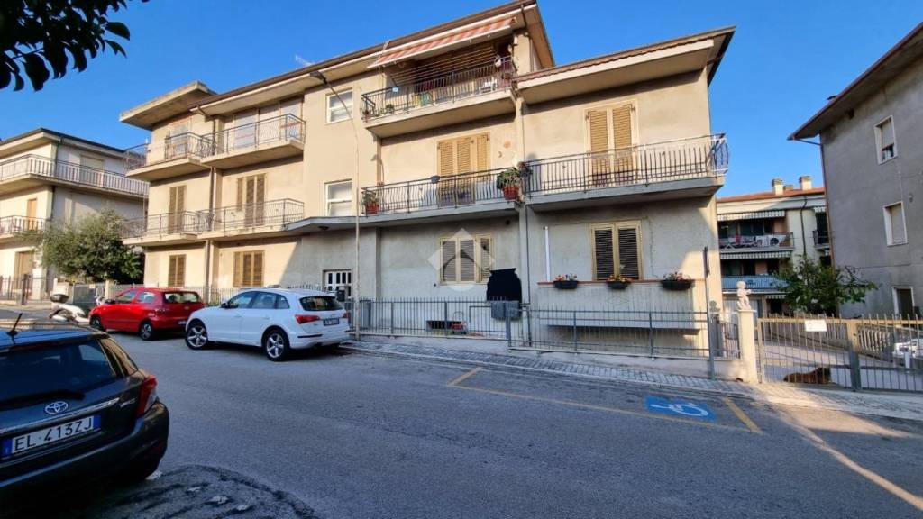 appartamento in vendita a Monteprandone in zona Centobuchi