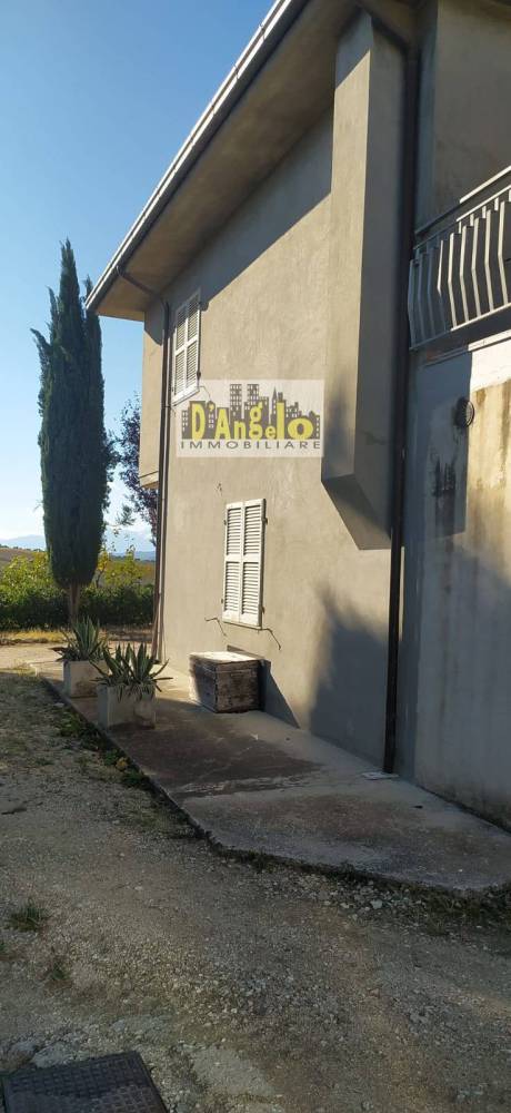 casa indipendente in vendita ad Offida