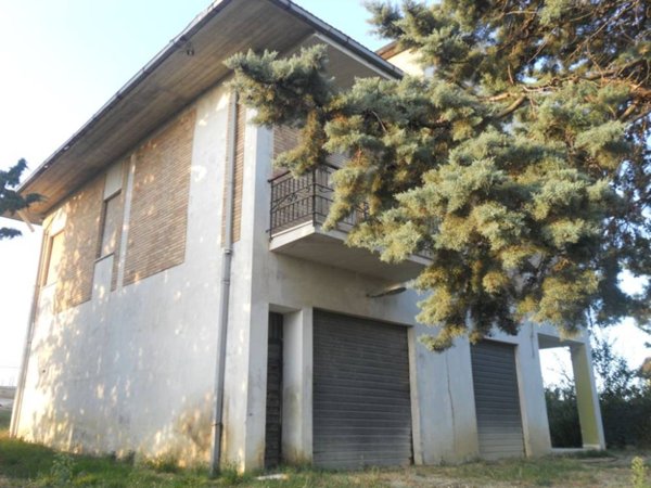 casa indipendente in vendita ad Offida