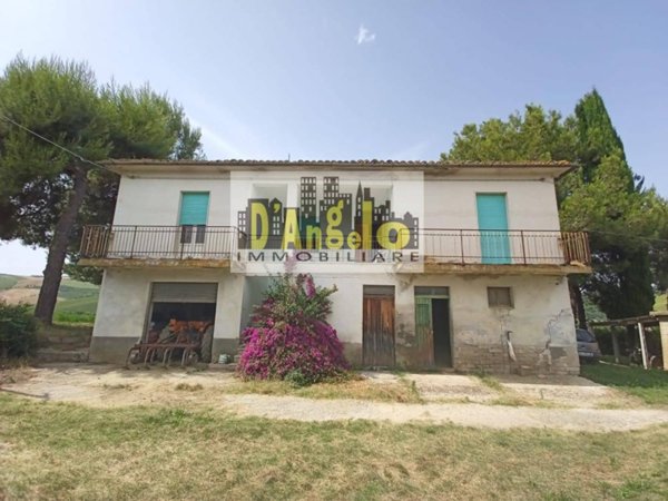casa indipendente in vendita ad Offida