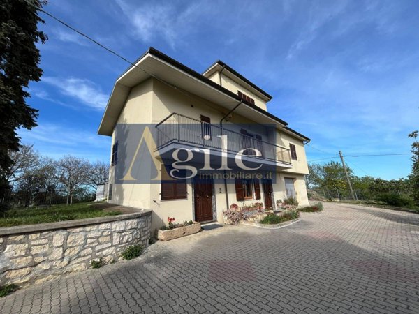 casa indipendente in vendita ad Offida in zona Borgo Miriam