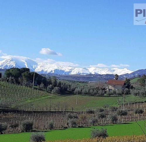 casa indipendente in vendita ad Offida