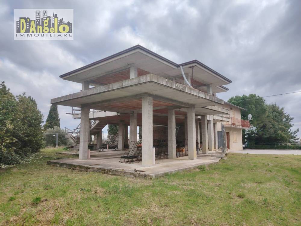 casa indipendente in vendita ad Offida