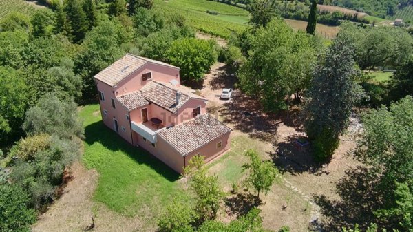 casa indipendente in vendita ad Offida