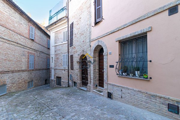 intera palazzina in vendita ad Offida