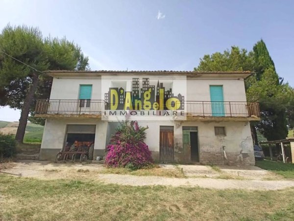 casa indipendente in vendita ad Offida