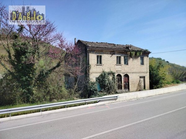casa indipendente in vendita ad Offida