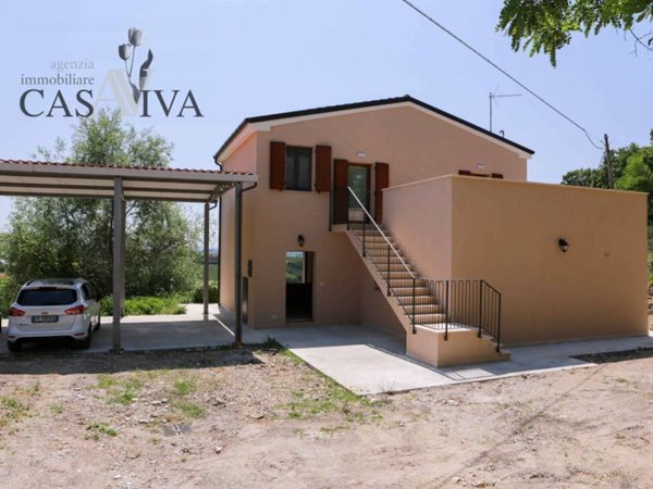 casa indipendente in vendita ad Offida in zona Borgo Miriam