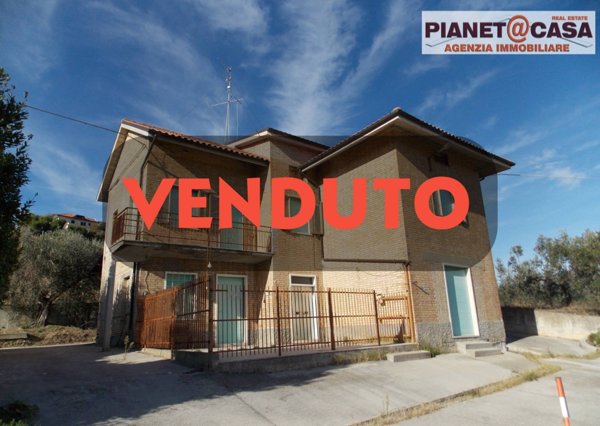 casa indipendente in vendita ad Offida