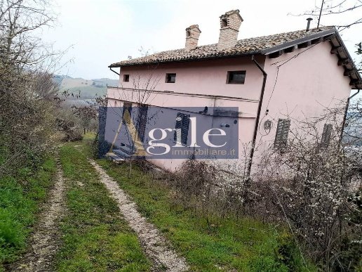 casa indipendente in vendita ad Offida