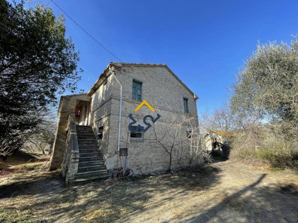 casa indipendente in vendita ad Offida