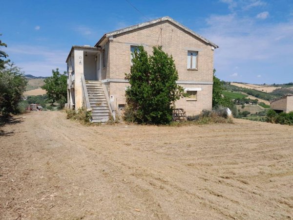 casa indipendente in vendita ad Offida