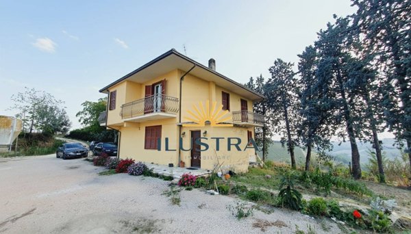 casa indipendente in vendita ad Offida