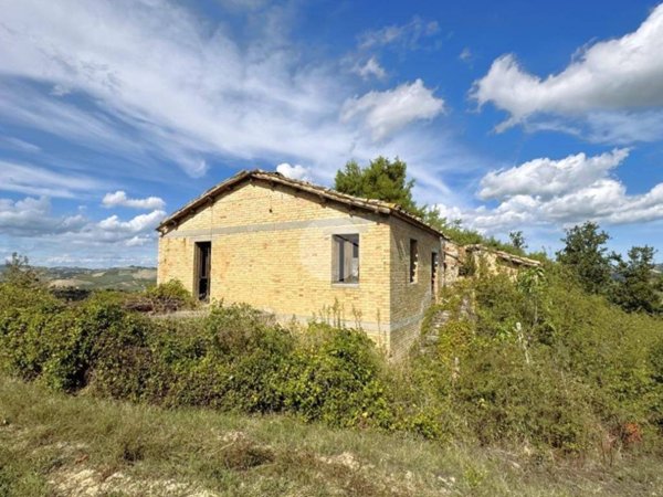 casa indipendente in vendita ad Offida in zona Borgo Miriam