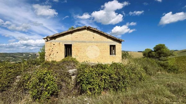 casa indipendente in vendita ad Offida in zona Borgo Miriam