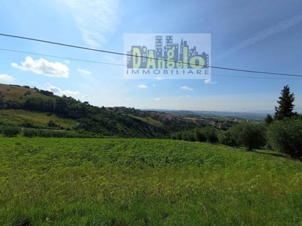 terreno edificabile in vendita ad Offida