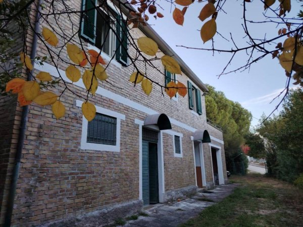 casa indipendente in vendita ad Offida in zona Borgo Miriam