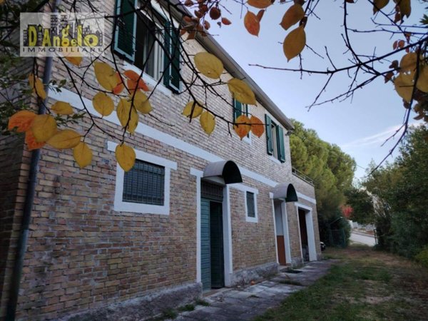 casa indipendente in vendita ad Offida in zona Borgo Miriam