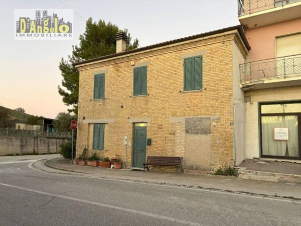 casa indipendente in vendita ad Offida in zona Borgo Miriam