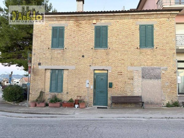 casa indipendente in vendita ad Offida in zona Borgo Miriam