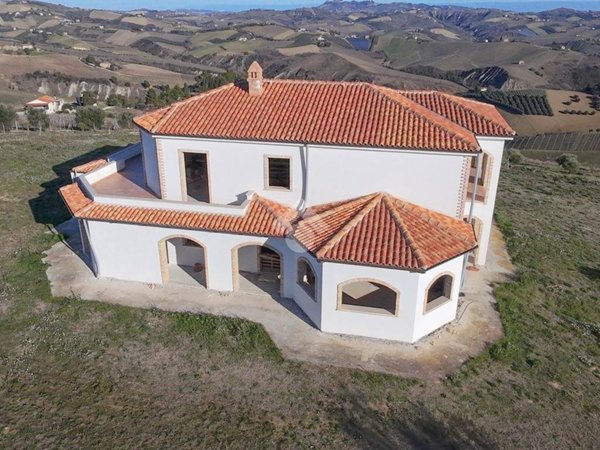 casa indipendente in vendita ad Offida