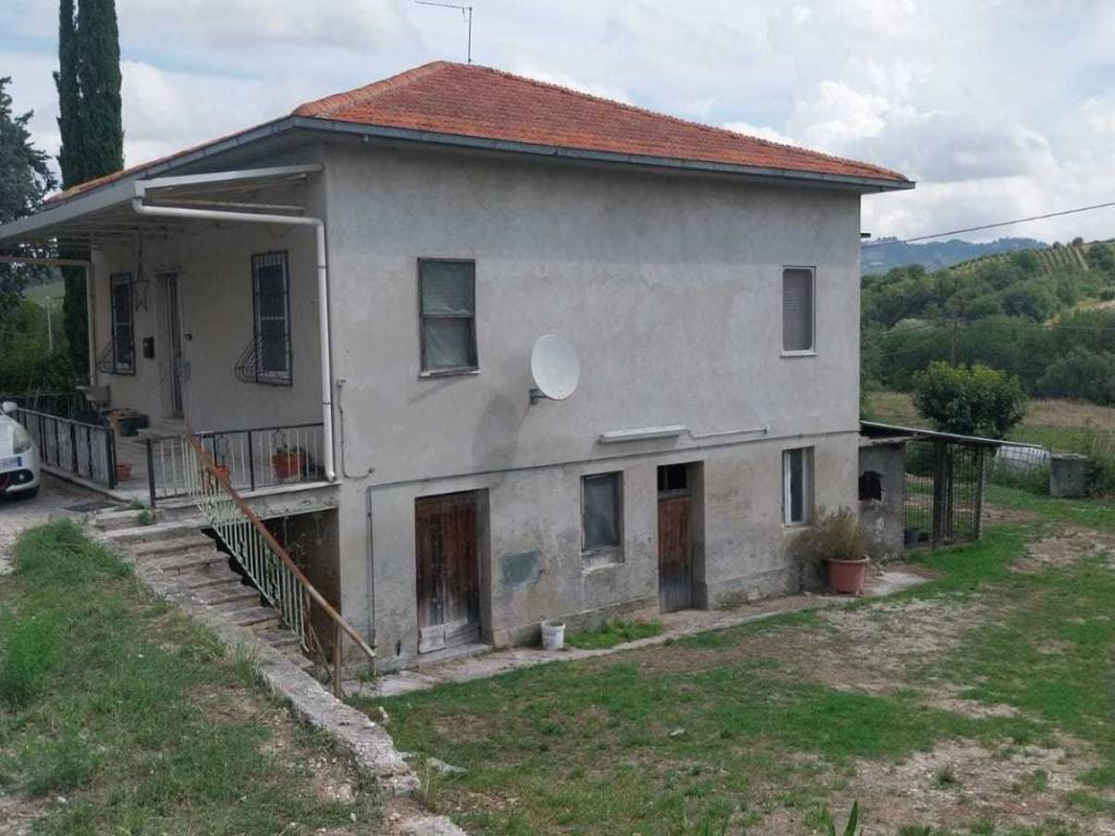 casa indipendente in vendita ad Offida