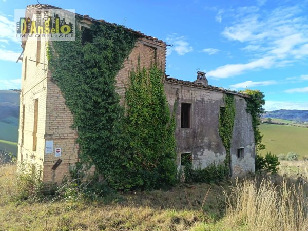 rudere in vendita ad Offida