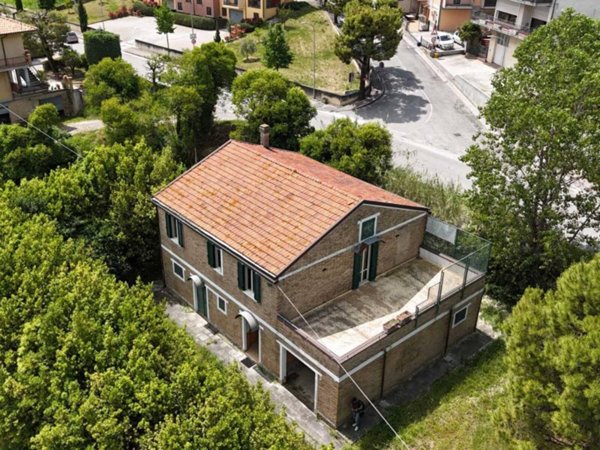 casa indipendente in vendita ad Offida in zona Borgo Miriam