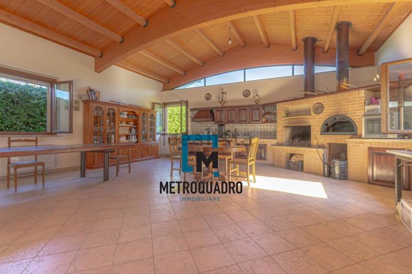 casa indipendente in vendita ad Offida in zona San Barnaba