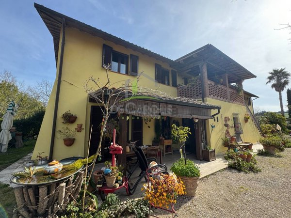 casa indipendente in vendita ad Offida