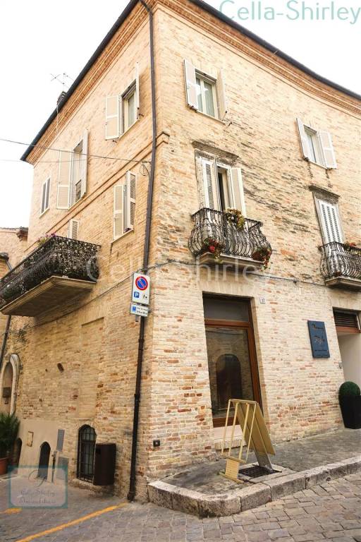casa indipendente in vendita ad Offida in zona San Barnaba