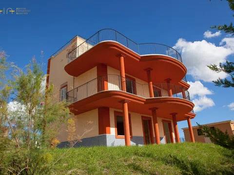 casa indipendente in vendita ad Offida in zona San Barnaba