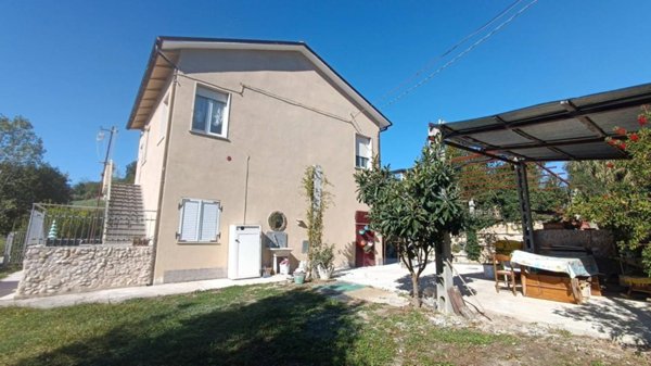 casa indipendente in vendita ad Offida
