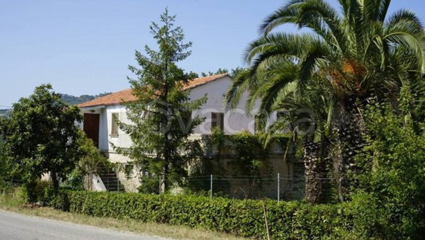 casa indipendente in vendita a Ripatransone