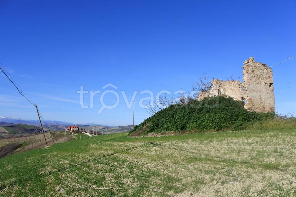 casa indipendente in vendita a Ripatransone