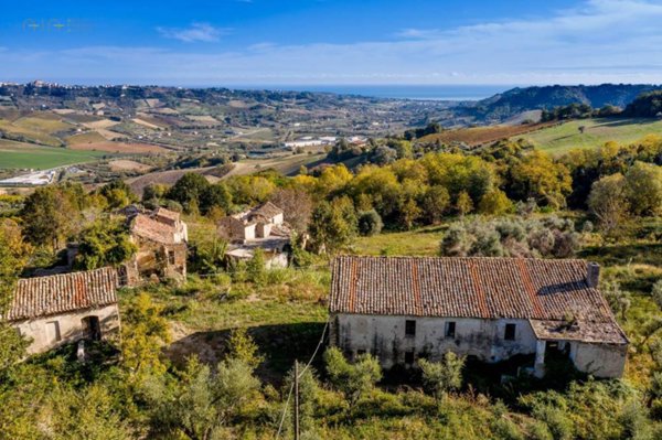 casa indipendente in vendita a Ripatransone