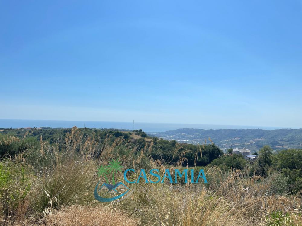 terreno edificabile in vendita a Ripatransone