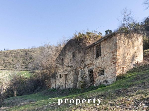 casa indipendente in vendita a Ripatransone