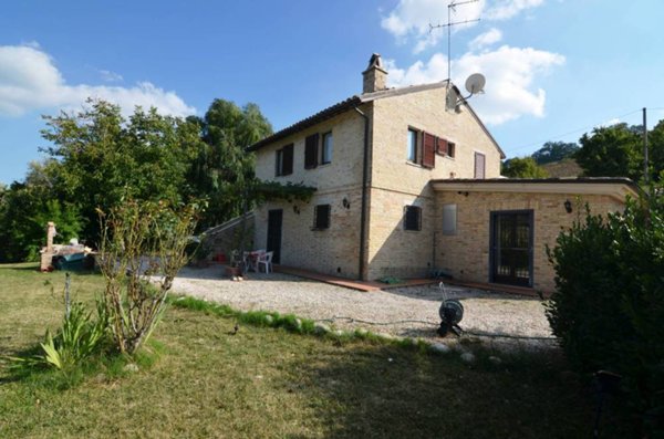 casa indipendente in vendita a Ripatransone