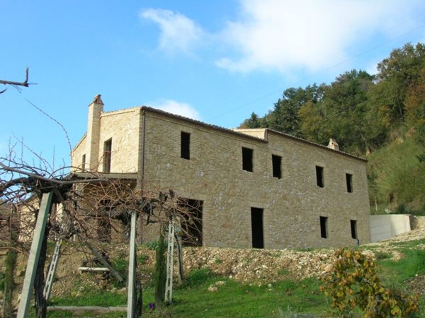 casa indipendente in vendita a Ripatransone