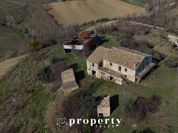rudere in vendita a Ripatransone